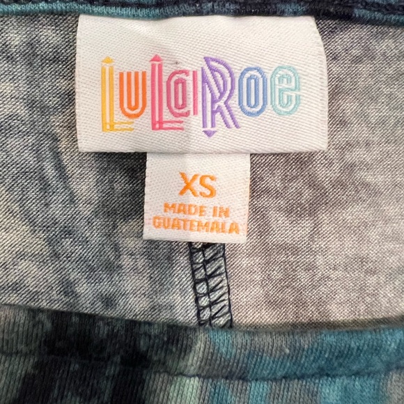 LuLaRoe Teal Print Dolman Sleeve Top - Picture 3 of 13